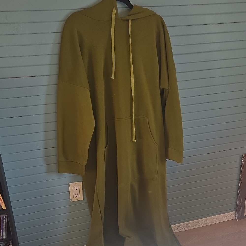 Avenue Olive Green Cozy Hooded Maxi Dress